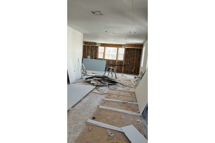 El Fuerte es Drywall y Tile image 3