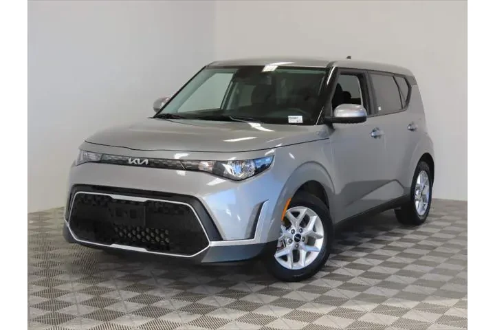 $16803 : Kia Soul 2024 LX 4dr Crossov image 1