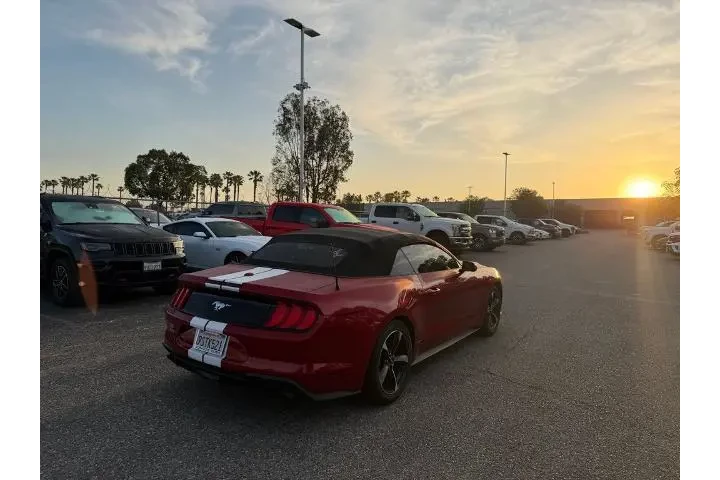 $22900 : Ford Mustang 2021 EcoBoost 2 image 3