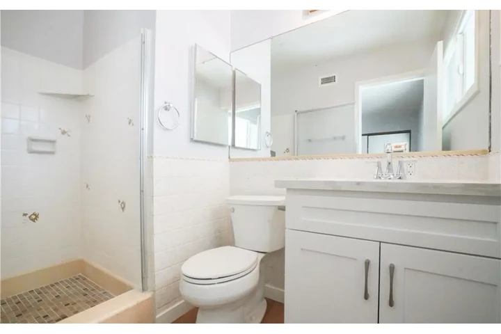 $2500 : 3Bed 2Bath Home in Los Angeles image 10