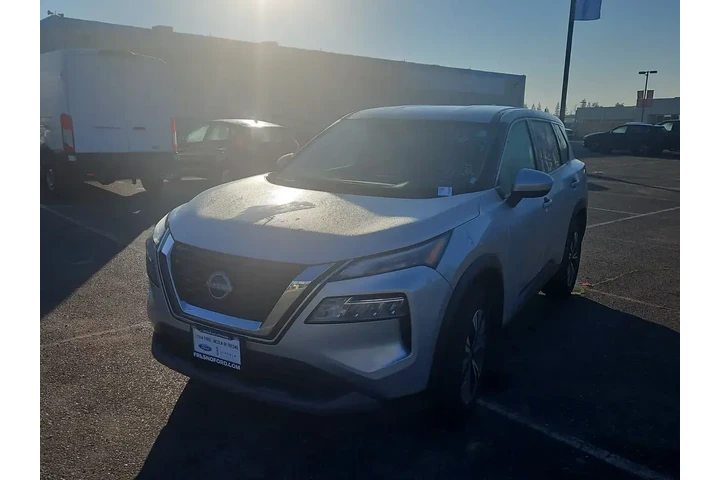 $17500 : Nissan Rogue 2023 SV 4dr Cro image 1