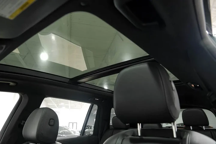 $40890 : 2021 GLS 450 4MATIC SUV image 6