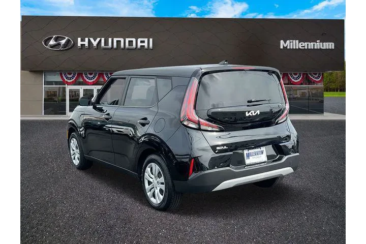 $16999 : Kia Soul 2023 LX 4dr Crossov image 6