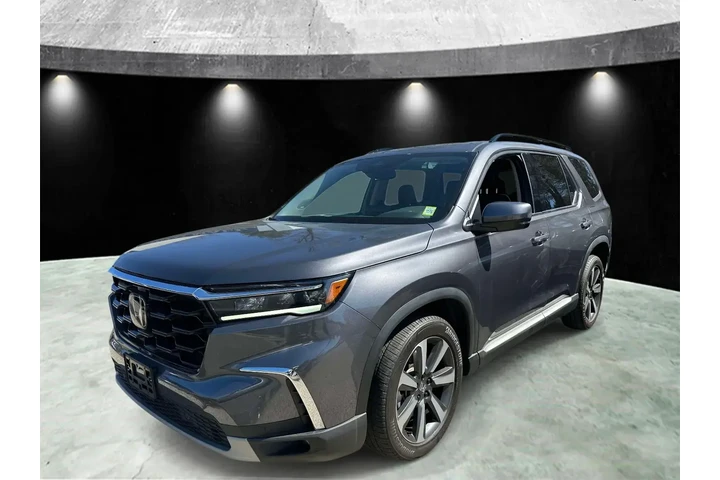 $38985 : Honda Pilot 2023 AWD Touring image 5