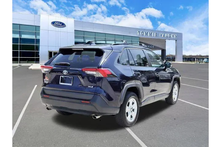 $20591 : Toyota RAV4 2019 XLE 4dr SUV image 4