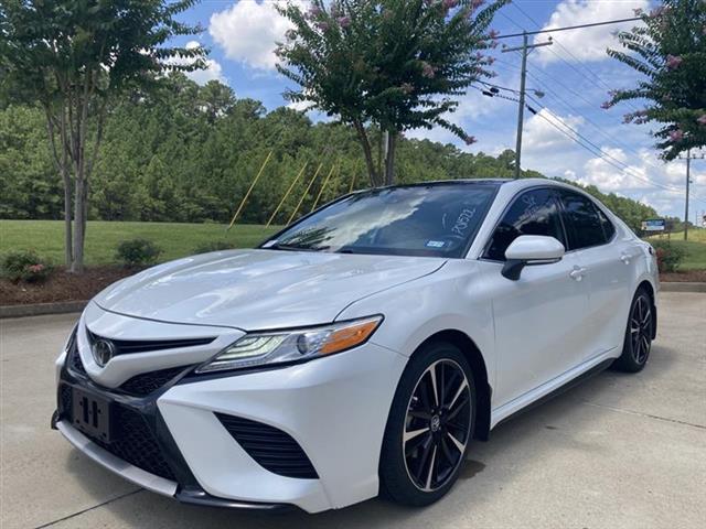 $27679 : 2020 Camry XSE image 3