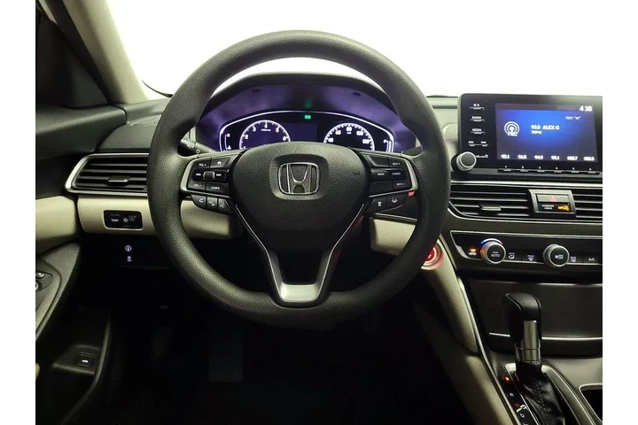 $19998 : Honda Accord 2019 LX 4dr Sed image 10