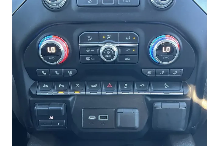 $39625 : GMC Sierra 1500 2020 4x4 SLT image 7