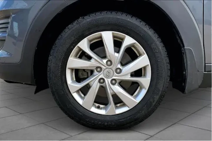 $16523 : Hyundai TUCSON 2021 Value 4d image 10