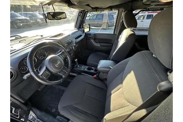 $22655 : Jeep Wrangler JK Unlimited 2 image 10