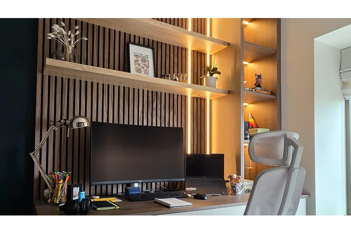 Custom Fitted Bookshelves image 1