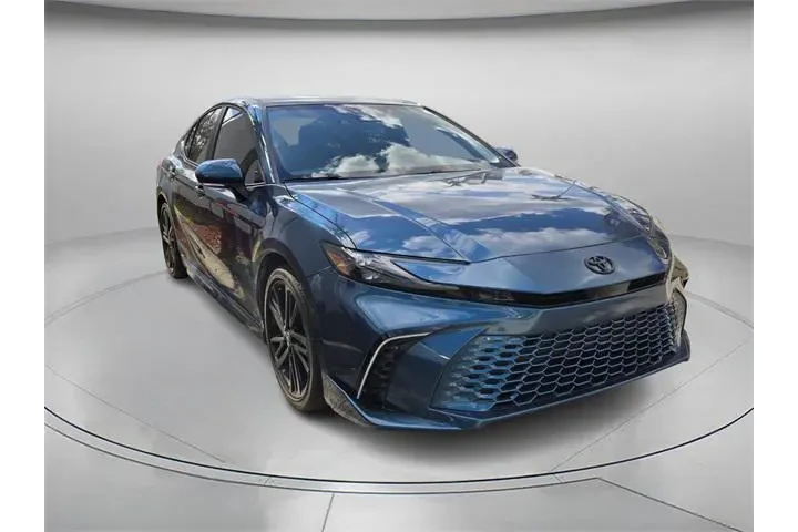 $31987 : Toyota Camry 2025 XSE 4dr Se image 4