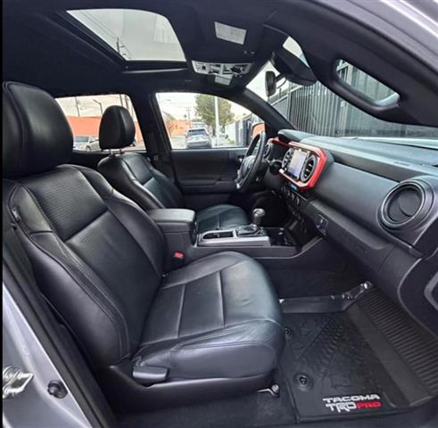 $24900 : Toyota Tacoma 2020 image 2