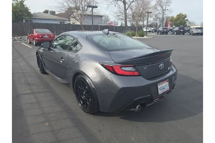 $29995 : Toyota GR86 2023 Premium 2dr image 5