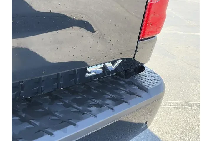 $36808 : Nissan Titan 2024 4x2 SV 4dr image 5