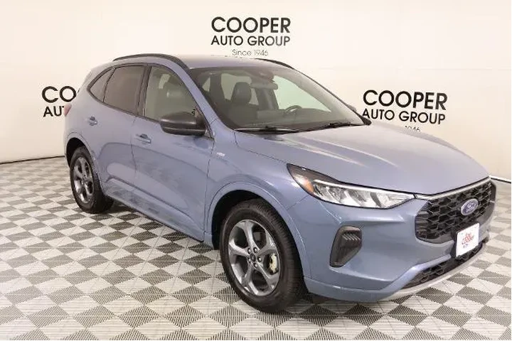 $23445 : Ford Escape 2023 AWD ST-Line image 1