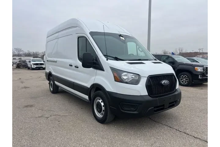 $34582 : Ford Transit 2023 250 3dr LW image 3