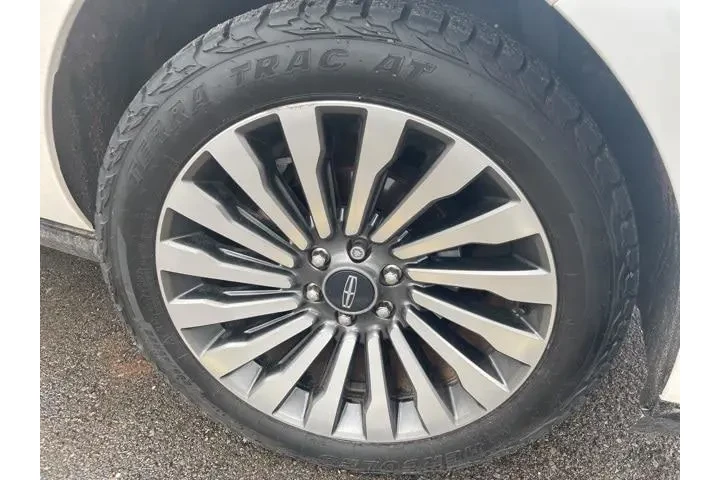 $30388 : Lincoln Navigator L 2019 4x4 image 5