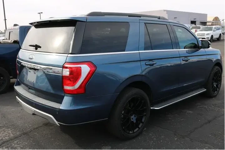 $28774 : Ford Expedition 2020 4x2 XLT image 6