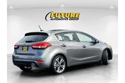 $9988 : Kia Forte5 2016 LX 4dr Hatch thumbnail