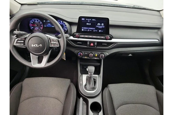$18998 : Kia Forte 2023 LXS 4dr Sedan image 9