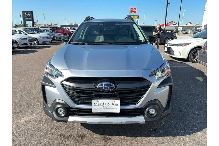 $33997 : 2024 Outback Limited XT image 8