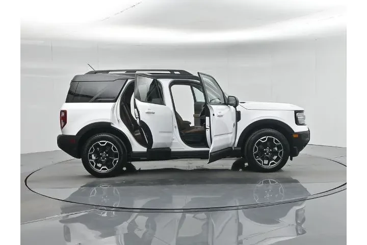 $31800 : Ford Bronco Sport 2025 AWD O image 5