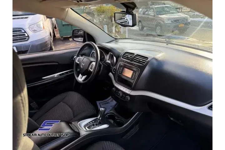 $8995 : Dodge Journey 2017 AWD SXT 4 image 9