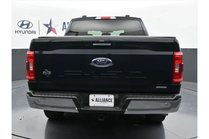 $31998 : Ford F-150 2023 4x2 XLT 4dr image 6