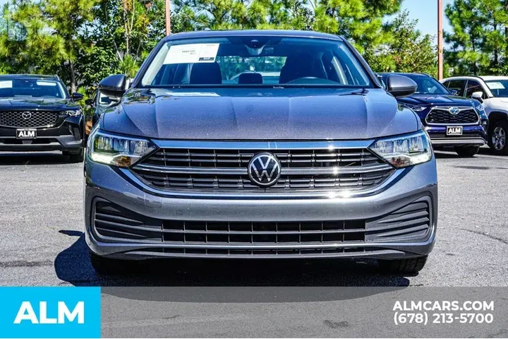 $18420 : Volkswagen Jetta 2024 SE 4dr image 10