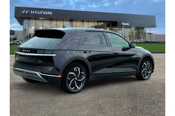 $26500 : Hyundai IONIQ 5 2024 AWD SEL image 8