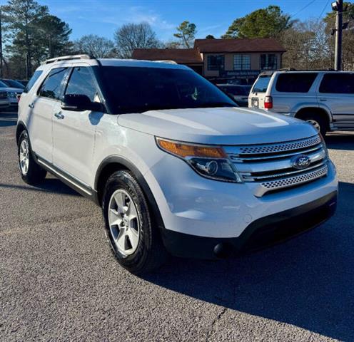 $6900 : 2015 Explorer XLT image 2