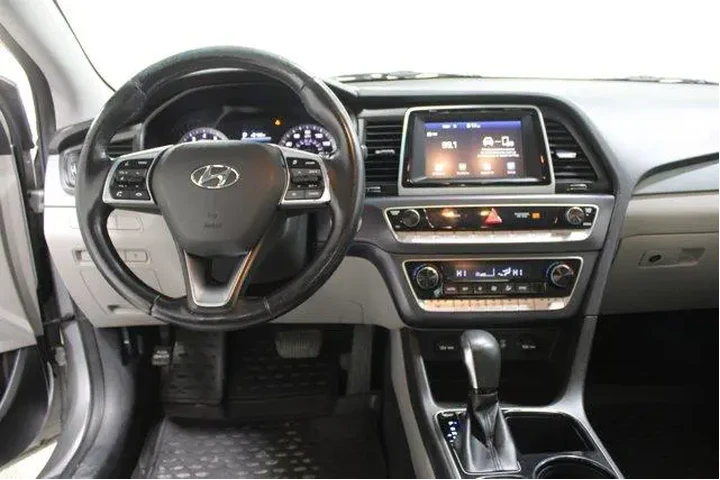 $9985 : Hyundai SONATA 2018 SEL+ 4dr image 2