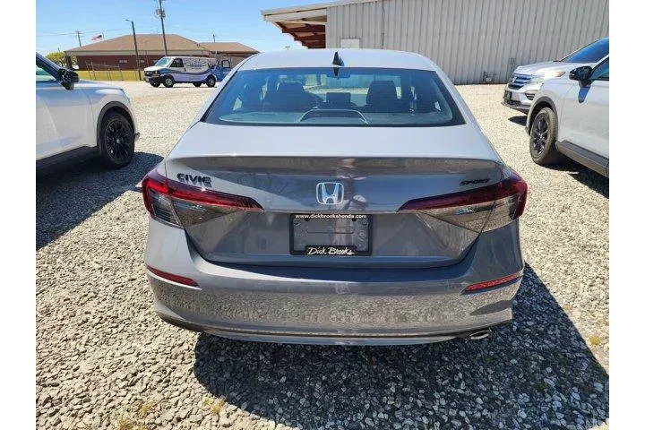 $28987 : Honda Civic 2026 Sport 4dr S image 5