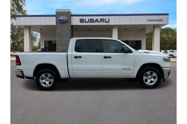 $38958 : Ram 1500 2025 4x4 Big Horn 4 image 7