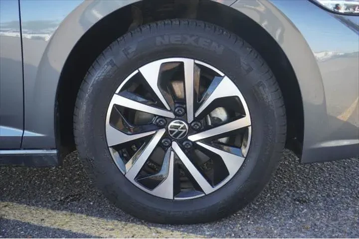 $19995 : Volkswagen Jetta 2024 S 4dr image 5