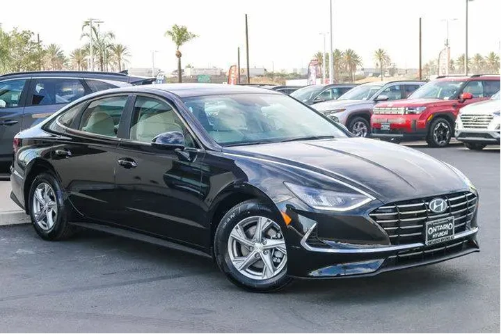 $17240 : Hyundai SONATA 2023 SE 4dr S image 2