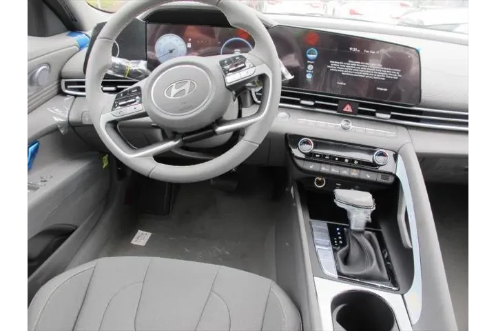 $27490 : Hyundai ELANTRA 2025 SEL Con image 5