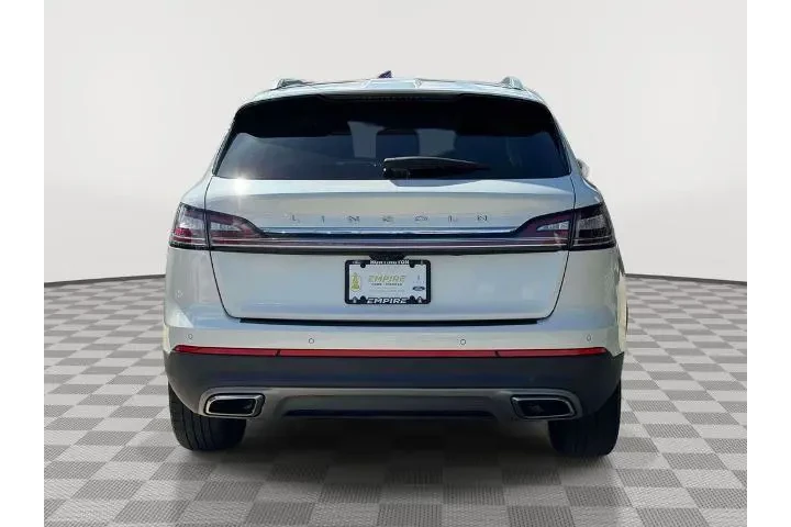 $32560 : Lincoln Nautilus 2022 AWD Re image 6