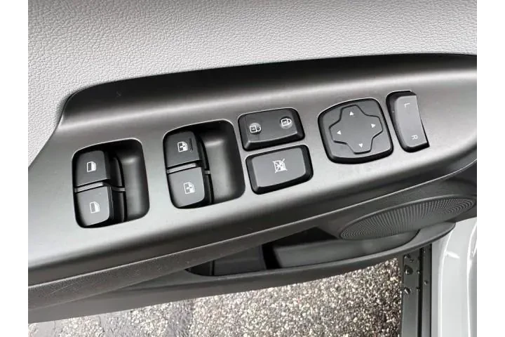 $19999 : Hyundai KONA 2023 AWD SEL 4d image 9