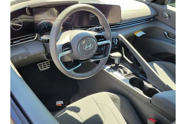 $23171 : Hyundai ELANTRA Hybrid 2025 image 3