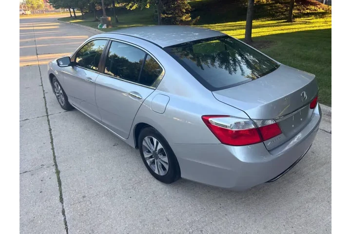 $9997 : 2013 Accord LX image 5