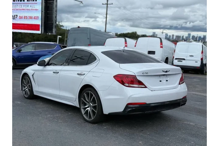 $17995 : 2019 Genesis G70 2.0T Advanced image 9