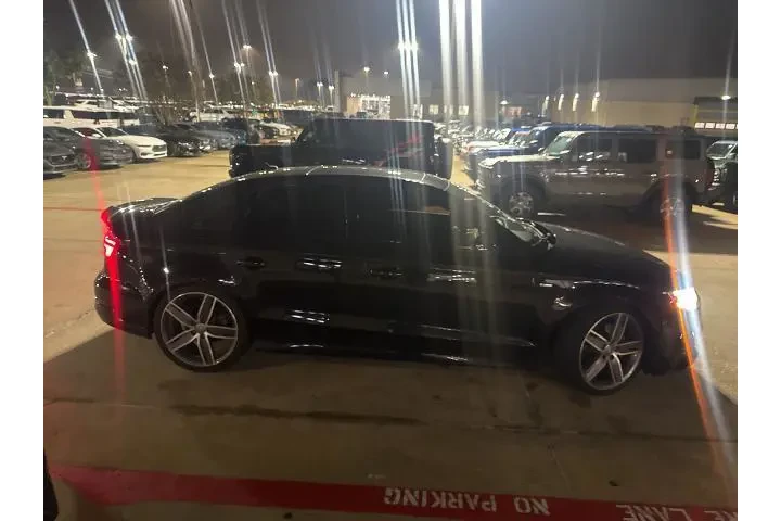 $17961 : Audi A3 2018 AWD 2.0T quattr image 7