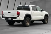 $38900 : Toyota Tacoma 2023 4x4 TRD O thumbnail