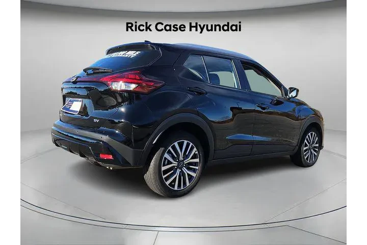 $15394 : Nissan Kicks 2024 SV 4dr Cro image 8