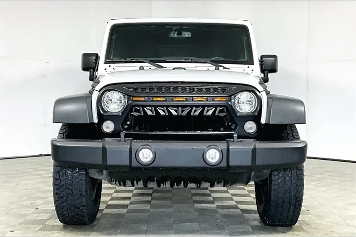 $21491 : Jeep Wrangler JK Unlimited 2 image 3