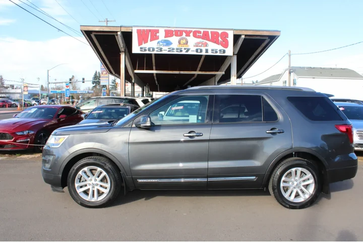 $10995 : 2016 Explorer FWD 4dr XLT image 3