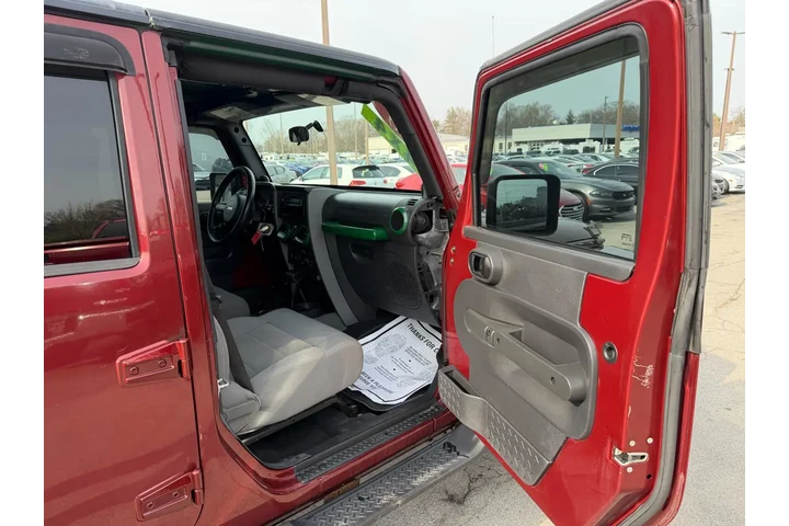 $7980 : 2008 Wrangler Unlimited Sahara image 8