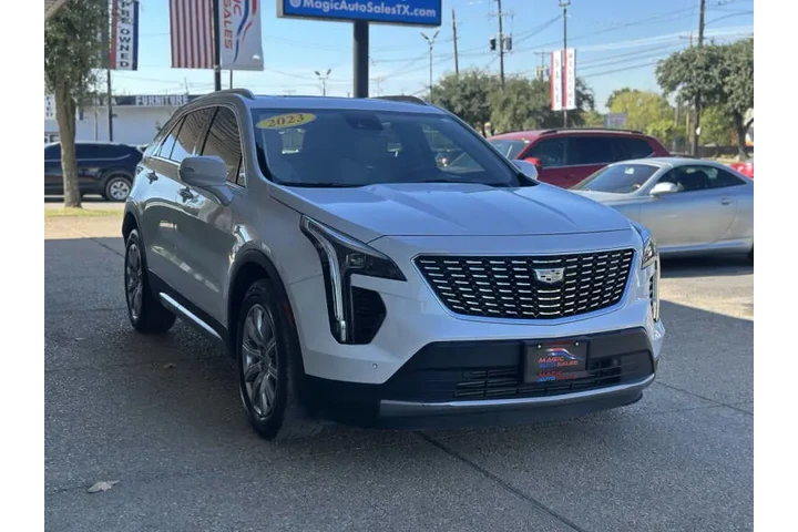 $26999 : 2023 XT4 Premium Luxury image 4